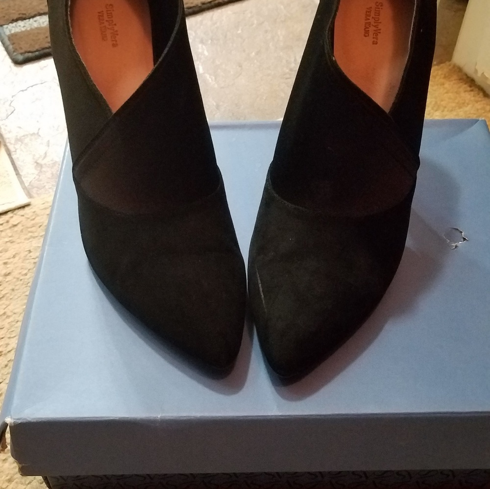 Shoes - Picture 6 of 6